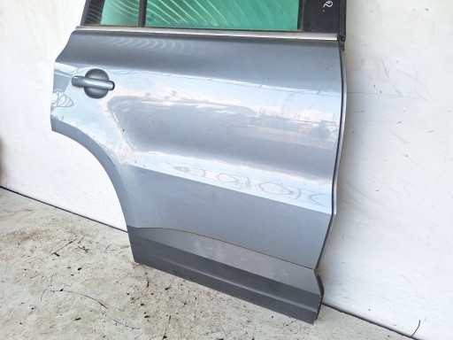 VOLKSWAGEN TIGUAN and 5N0 07-15 door rear part right