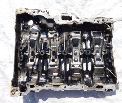 MERCEDES W213 2.0 CDI масляный поддон A6540146100