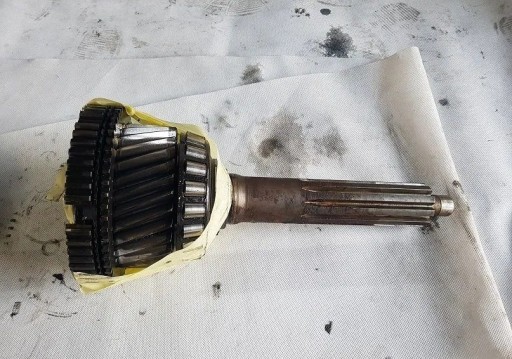 ВАЛ СЦЕПЛЕНИЯ КОРОБКИ ПЕРЕДАЧ ZF MANUAL DAF 105 XF