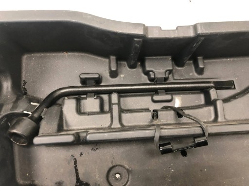 gear lever key TOYOTA COROLLA E12 64995-13030