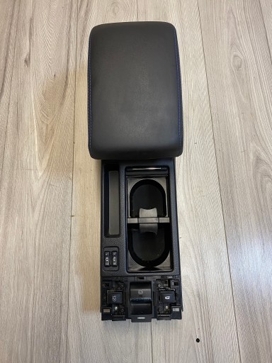 SUBARU LEVORG ТУНЕЛЬ ЦЕНТРАЛЬНИЙ ПІДЛОКІТНИК