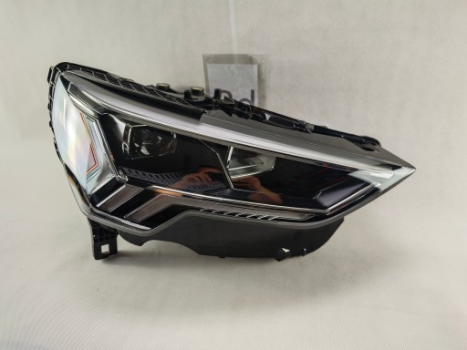 Audi Q3 83a США повна світлодіодна лампа правої фари 83a941034b