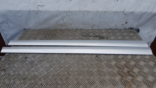 MERCEDES W203 moulding door left right front 744
