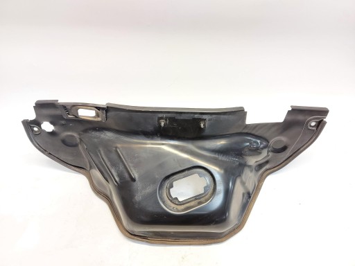 Audi A4 B9 8W LIFT Kombi 8W9 Blende Abdeckung wärmblech 8W0819523F