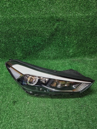 REFLEKTOR pravý předek HYUNDAI TUCSON III 15- čočka LED NR.1796