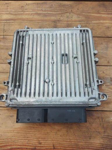 Комп'ютерний контролер двигуна chrysler 300c 0281013773 p05149121ac