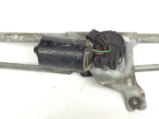 Gestänge Motor Wischer VW GOLF III vorne 390241109 BOSCH