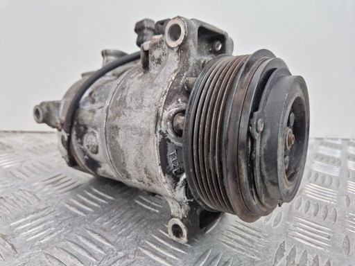 Mercedes Sprinter OM651958 W907 W910 compressor of the air conditioning A0008303902
