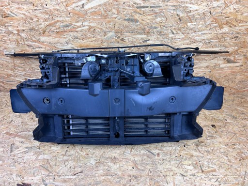 ПЕРЕДНИЙ РЕМЕНЬ РАДИАТОРА MAZDA 3 IV BP 2.0B 19-