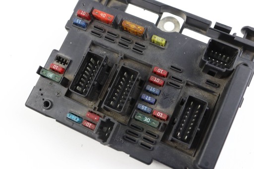 CITROEN PEUGEOT module compartment control unit BSM 9643538180