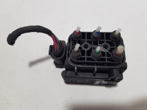 A2513200058 - Сплиттер Airmatic планка MERCEDES W164 W251 X164 GL 2513200058