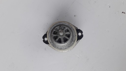 AUDI Q7 VW TOUAREG engine mount 7L8199131A