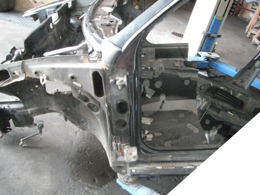8V0805662 - AUDI A6 C5 97-04 передня стійка + поріг
