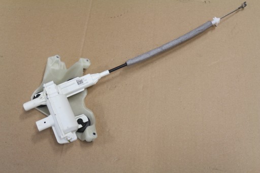 A1179064300 - MERCEDES CLA AMG W117 ЗАМОК ТА ЗАДНІ ДВІРІ