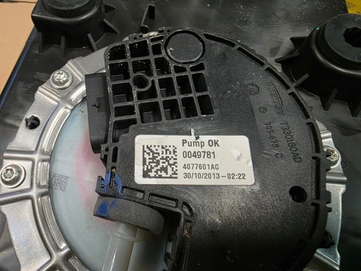 AUDI A8 D4 Pompa serbatoio Ad Blue 2010 - 2017 4H0131879B 4077601AC