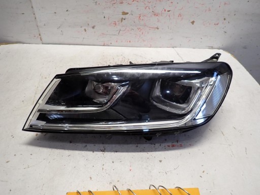 light front front left VW TOUAREG II II LIFT 2014- BI-XENON 7P1941033A