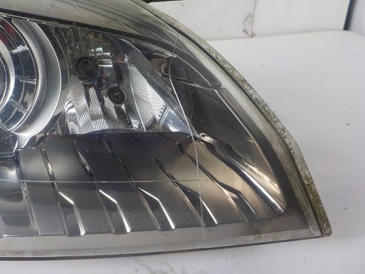 RENAULT MEGANE III XENON light right front front UK 260100022R