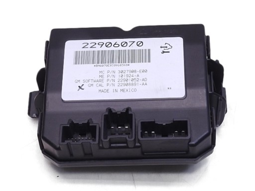 Opel insignia a модуль контроллера задней заслонки 22906070