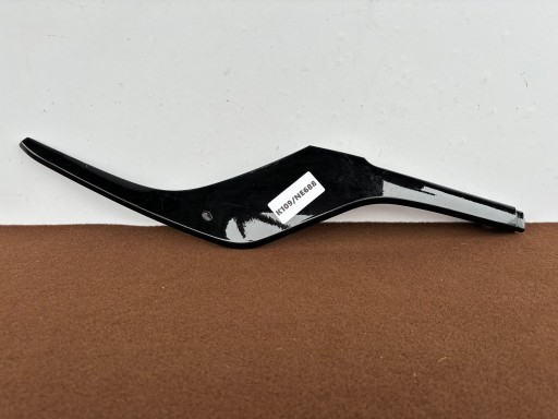 KIA VENGA LIFT right moulding of a bumper front 86564-1P500 K109/NE688