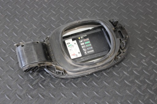 KLAPKA GNIAZDA LADOWANIA LAND ROVER EVOQUE II 2 L551 L8D2-405C54-AB
