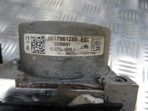 PEUGEOT 2008 brake booster ABS 9817961280
