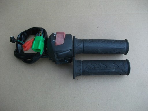 KYMCO X-TOWN 125 XTOWN ПРАВЫЕ ПЕРЕКЛЮЧАТЕЛИ ROLGAZ