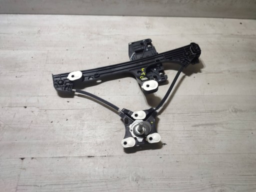 Opel Corsa F 2020 rear part side left lift of the window