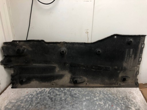 cover chassis left VW PASSAT B8 KOMBI 3Q0825505C