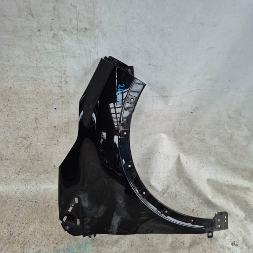 RENAULT CAPTUR and 13-19 fender front front right
