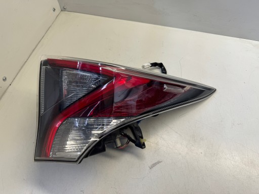 Toyota Prius IV права лампа 81550-47280-C