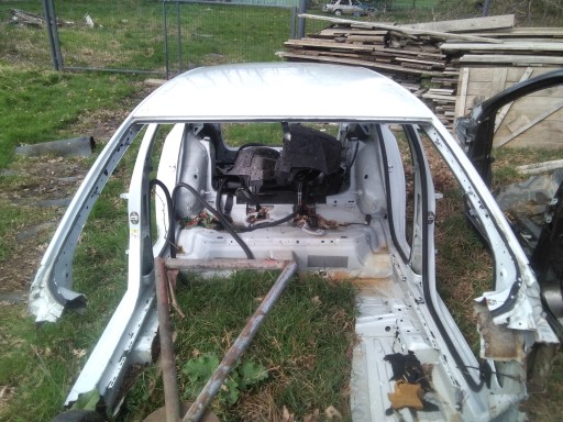 Крыша универсала Octavia III под рейлинги LS9R