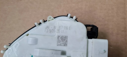 S5 8W LIFT lock door right front 6PIN 8X1837016E A4 B9 8W Q5