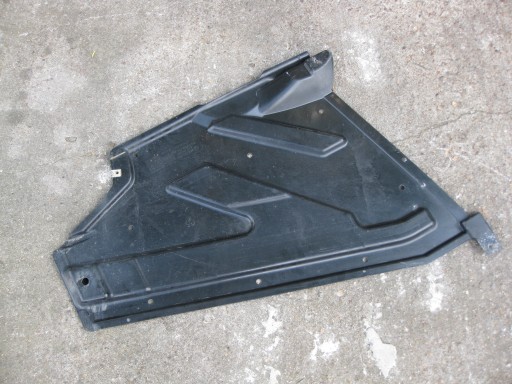 MERCEDES W246 2.2 CDI 15R cover chassis left rear part A2466840300