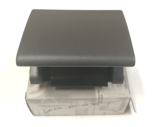 Попільничка MERCEDES ACTROS 6418100030