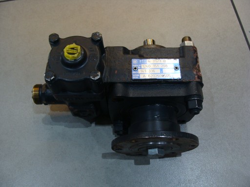 Насос HDS новый A6202600505 KIPER!!