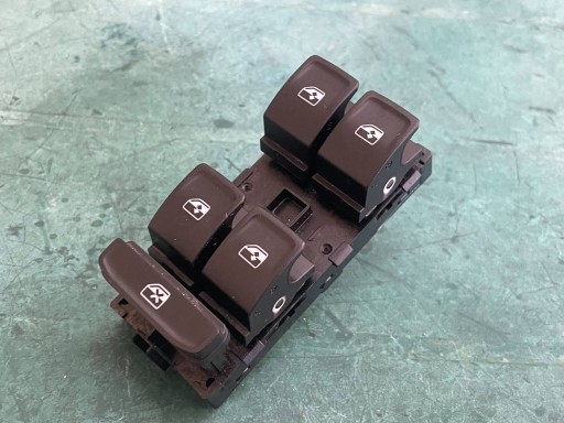 window control switch VOLKSWAGEN PASSAT B8 5G0959857D @M