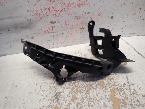 rear light holder right front AUDI A4 B8 2008- 8K0805608