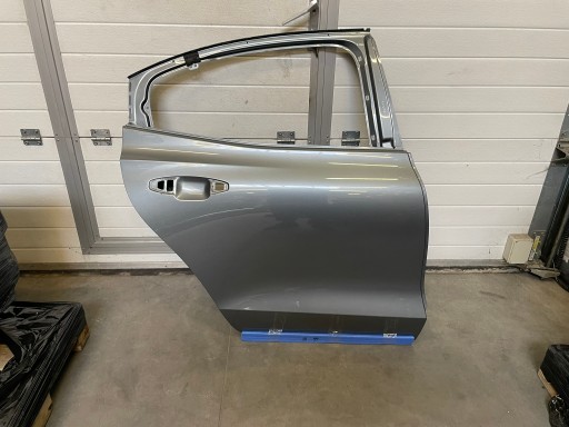 Volvo s60 iii задняя правая дверь 714