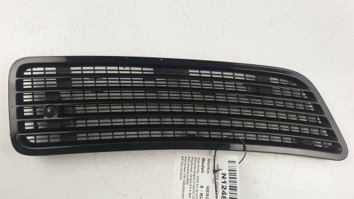 grid of a bumper front A2218800205 MERCEDES S - KLASA W221