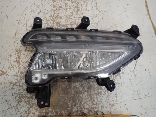 fog light right HYUNDAI SANTA FE III LIFT 2015- 92202-2W5
