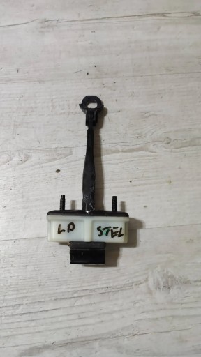 Alfa Romeo Stelvio 2021 limiter door left front