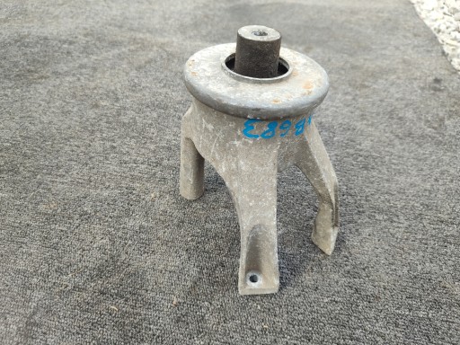 engine mount VOLKSWAGEN TRANSPORTER T5 03-15 V05440