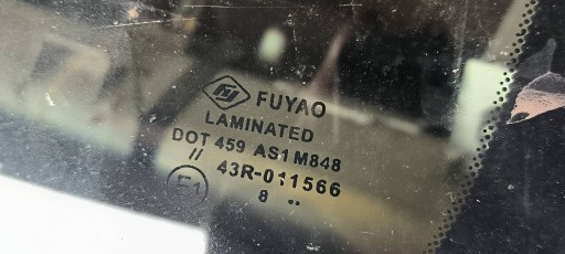 window front SUBARU LEGACY IV