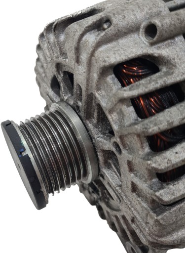 Alternator 2.0 dci Renault Koleos II 2 lift OE 231001537R