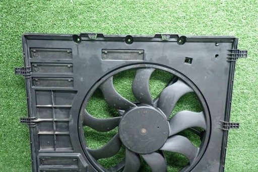 VW CRAFTER II MAN TGE 17- ventilátor 2N0121207J