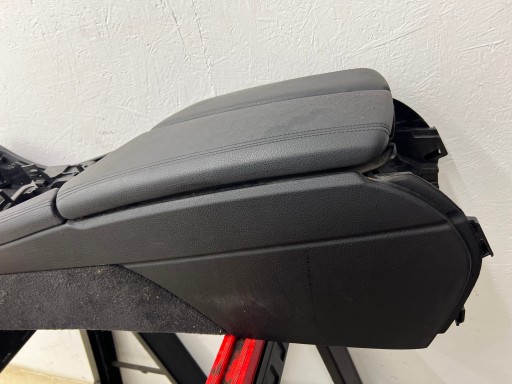 TUNEL Armlehne Leder BMW F10 F11 9216841 EUROPA