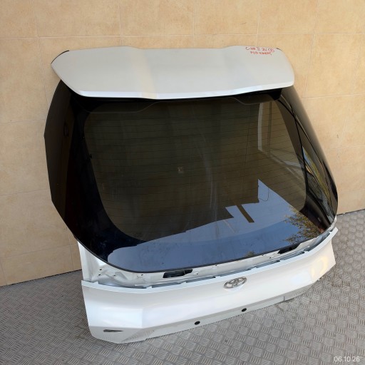 boot doors complete TOYOTA C-HR II 2024 year below KAMERE