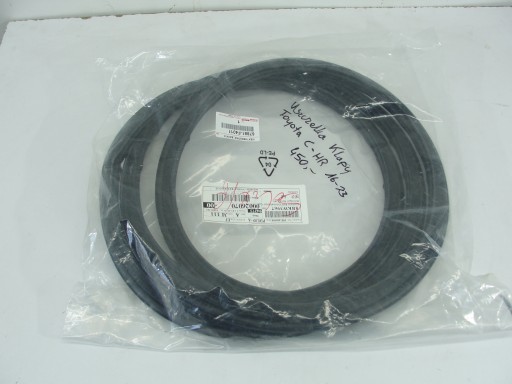 ПРОКЛАДКА КРЫШКИ БАГАЖНИКА TOYOTA C-HR 16-23 67881-F4011