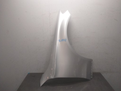 fender front right MERCEDES C KLASA W205