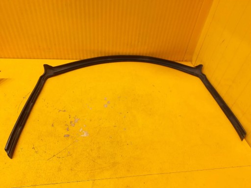 BMW X1 F48 прокладка капота передняя 7329764 15R.-